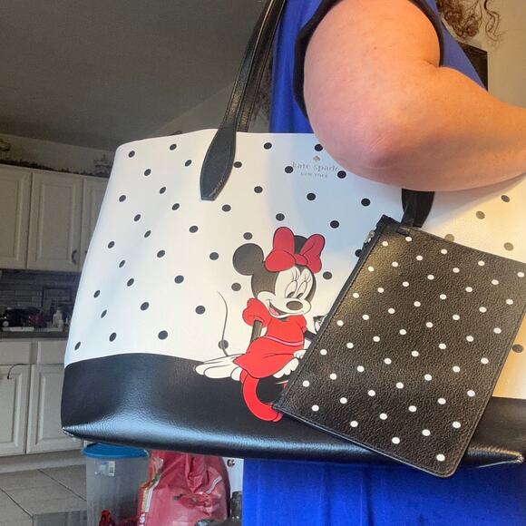 Kate Spade Disney x Minnie Mouse Reversible Tote Bag Women's EUC with Wristlet - Picture 12 of 16